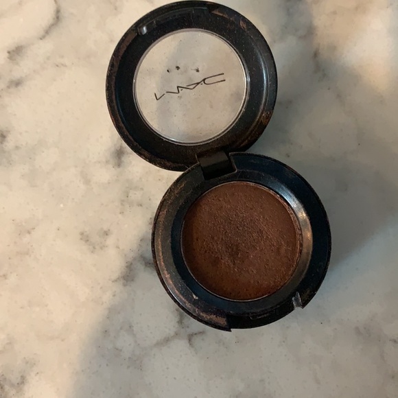 Mac antiqued eye shadow pearl - Picture 3 of 14